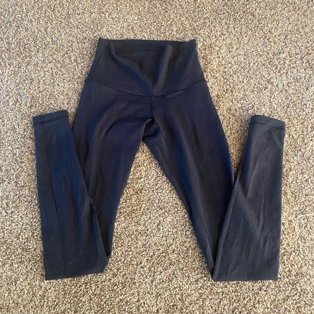 black lulu lemon leggings